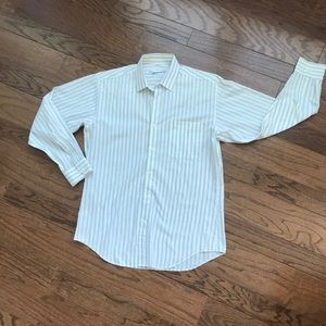Button down striped shirt. 15.5/42-33